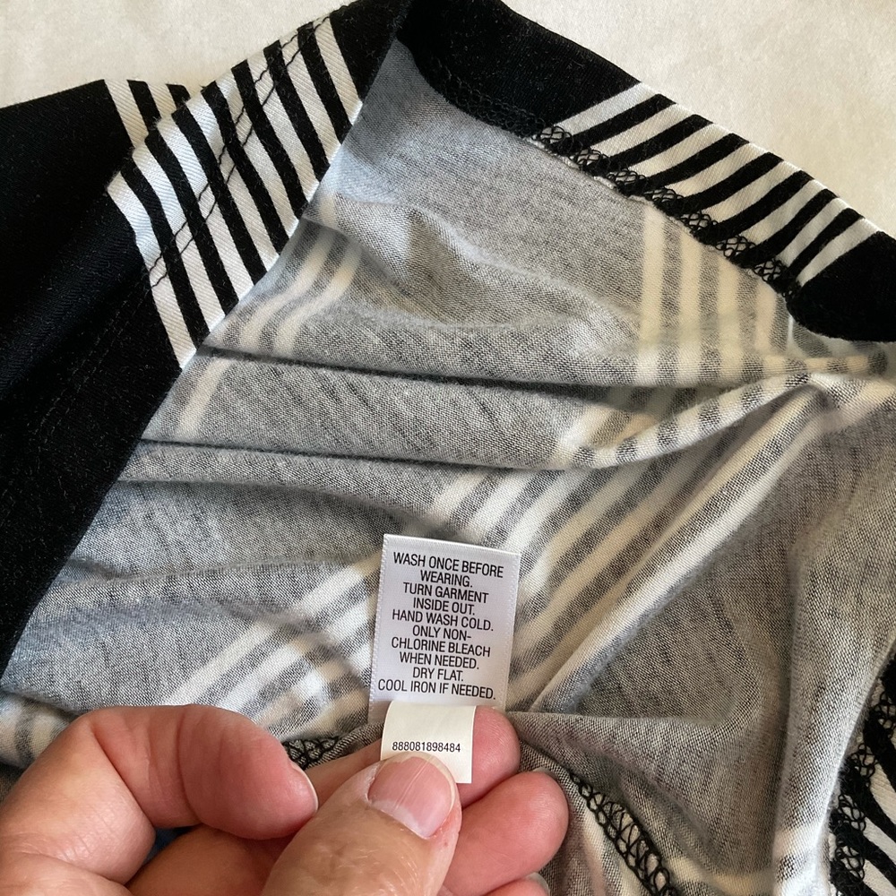 Dana Buchman skirt - Picture 6 of 6